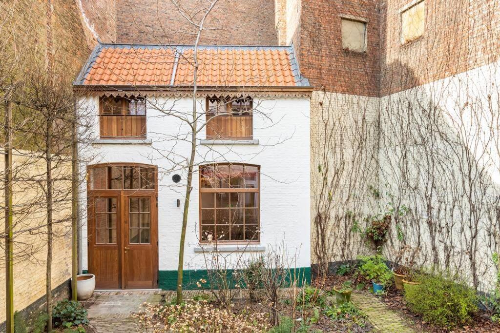 Carriage House In Quiet Ecological Garden Villa Antwerp Luaran gambar