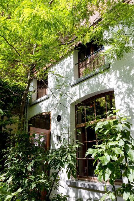 Carriage House In Quiet Ecological Garden Villa Antwerp Luaran gambar
